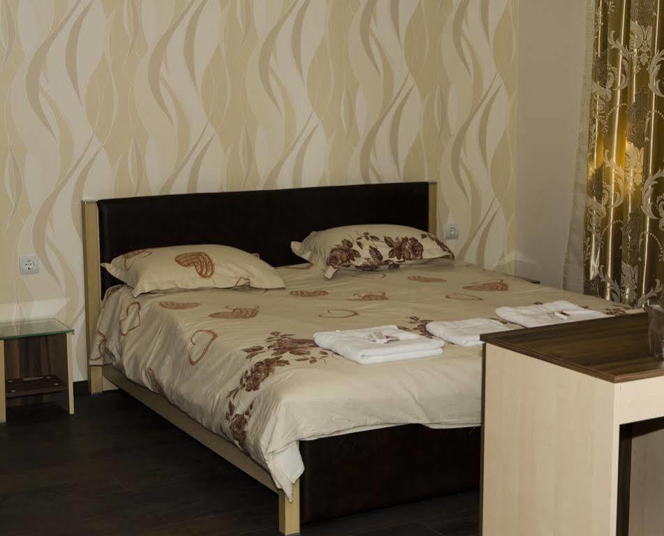 Guest House Anelim Veliko Tarnovo Exterior photo